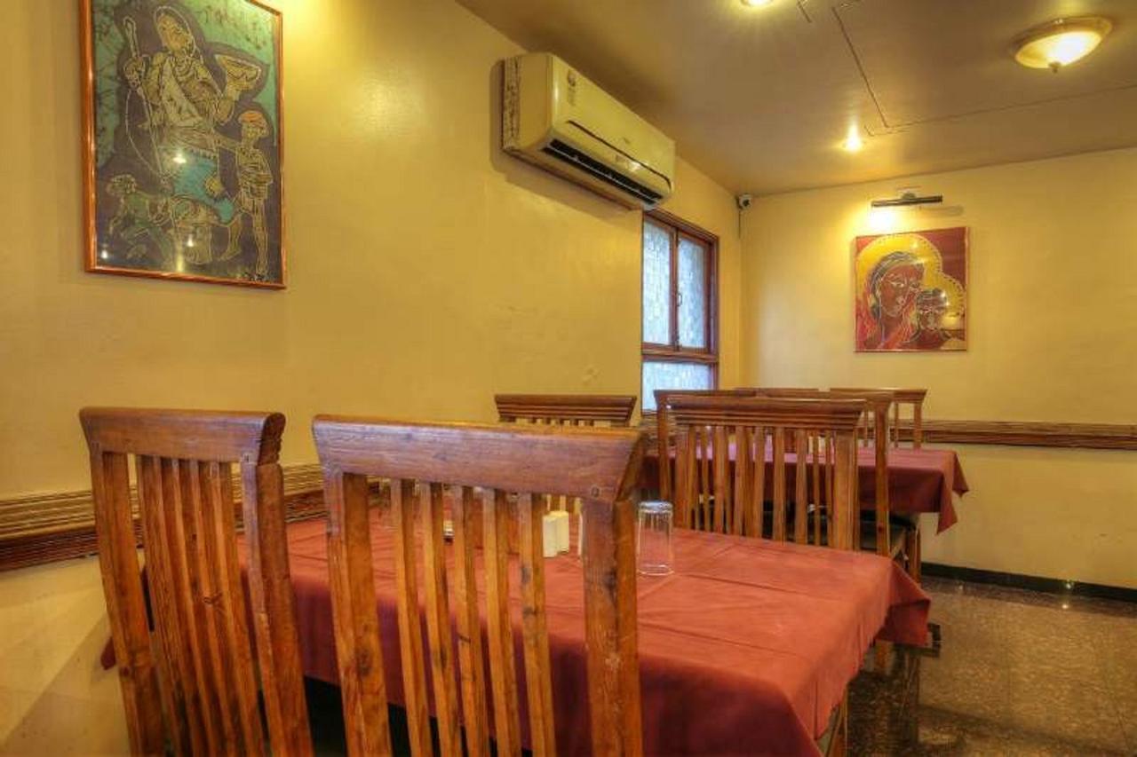 Hotel Lonavla Exteriör bild